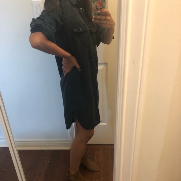 EUC Dex dark blue chambray shirt dress - Picture 5 of 9
